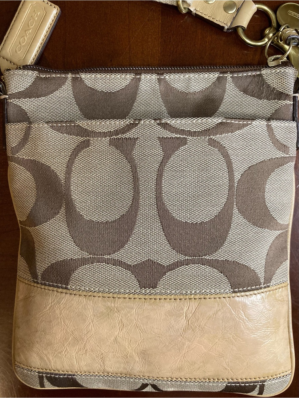 Coach Vintage Signature Jacquard Swing Pack Crossbody Bag-Yellow/Tan Tag Charm - Picture 16 of 16